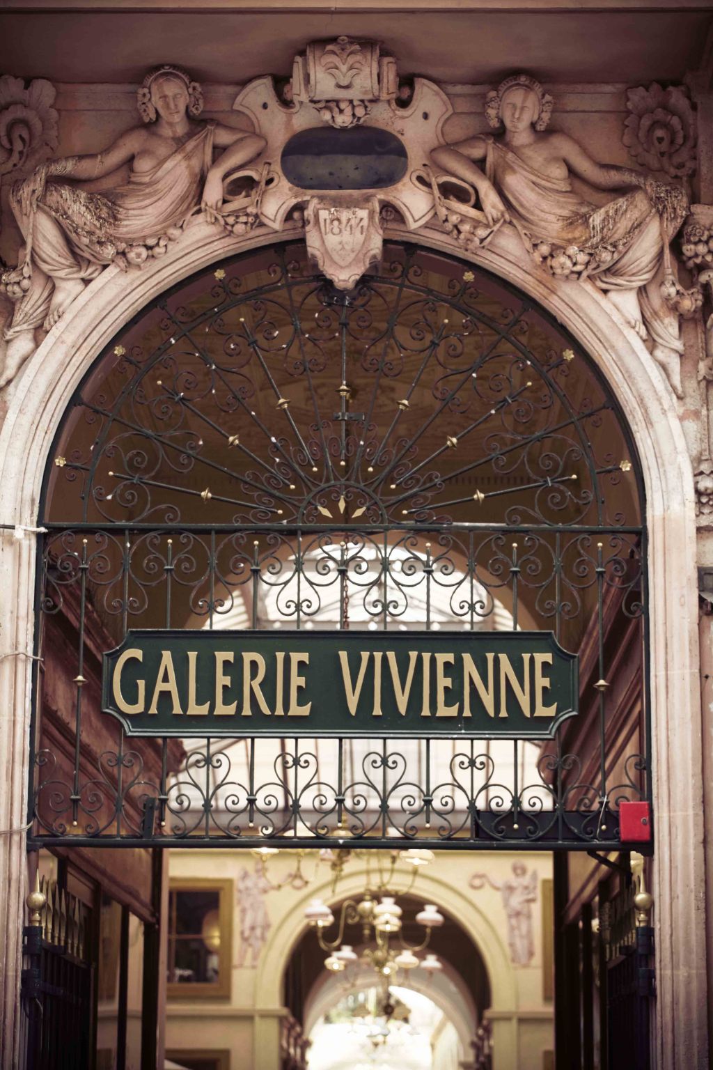 The covered passages of&nbsp;Paris