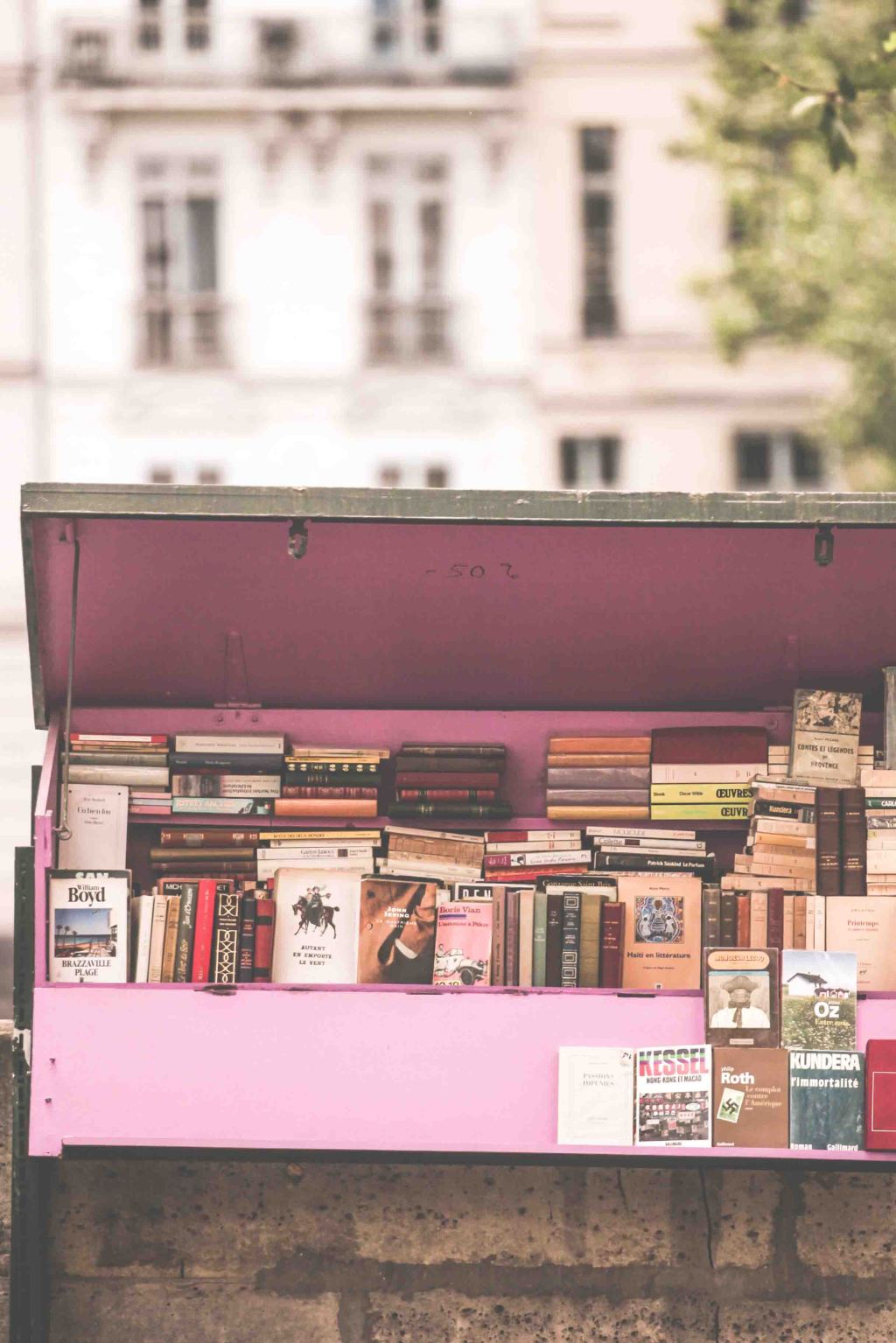 History of the most iconic bookstores of&nbsp;Paris