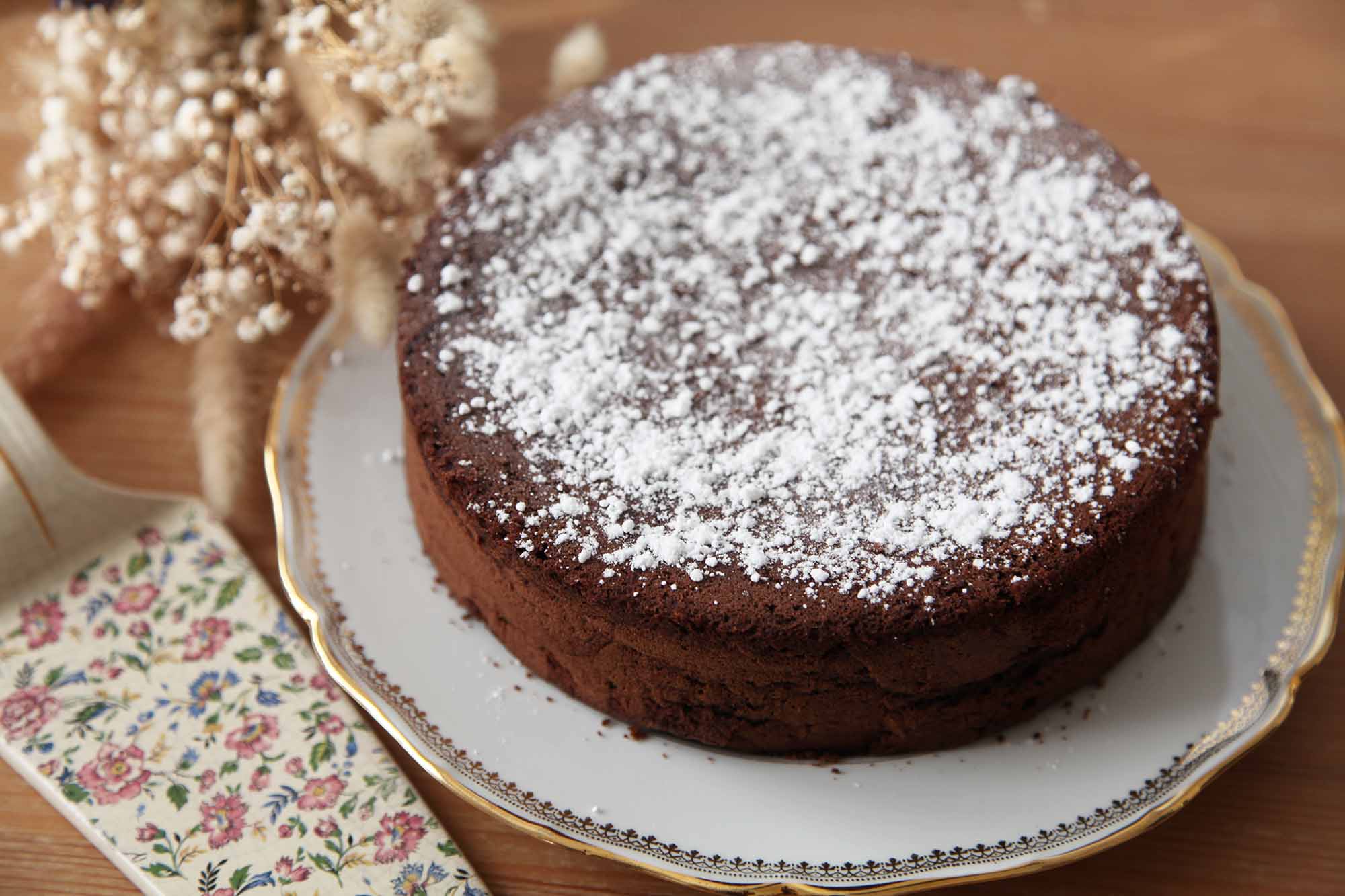 Chocolate cake recipe by Cyril Lignac