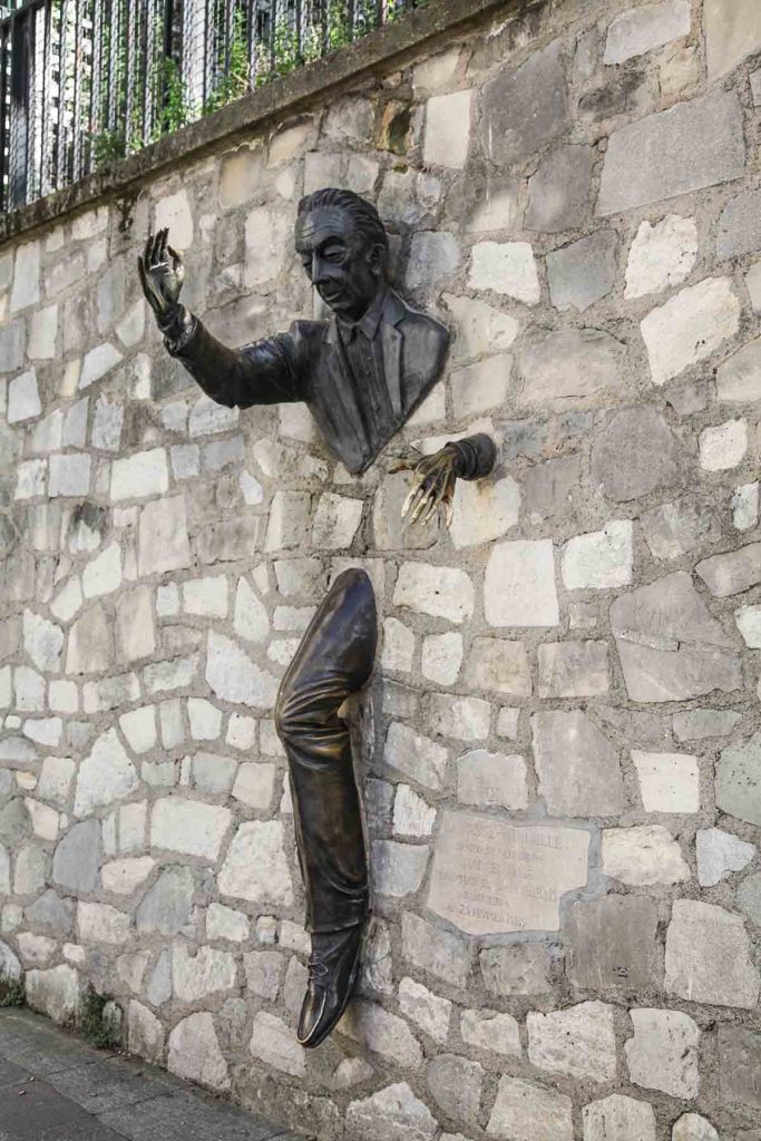 Le passe-muraille statue Montmartre 