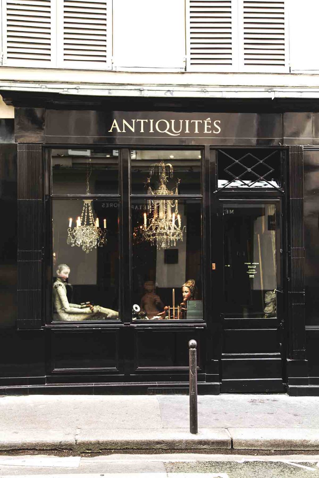 Yveline antiques