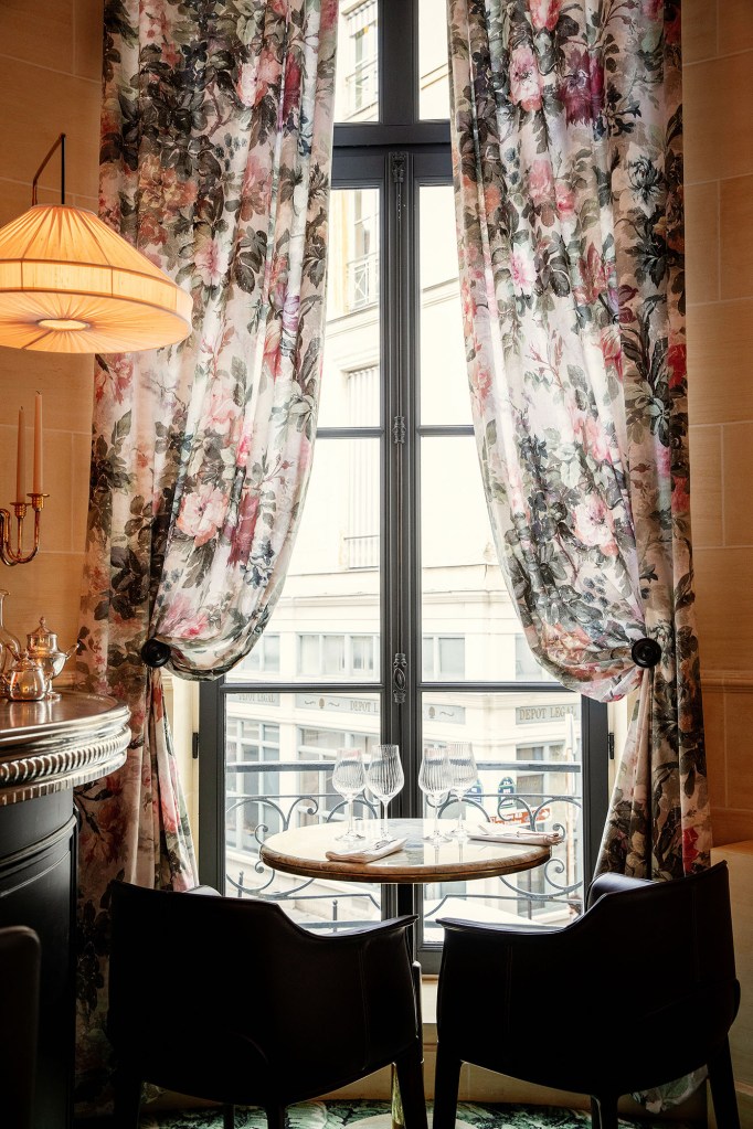 Alain Ducasse Tea room in Paris