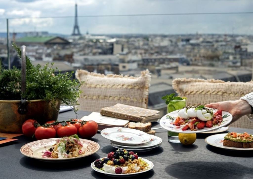 Creatures, the trendiest rooftop restaurant of Paris