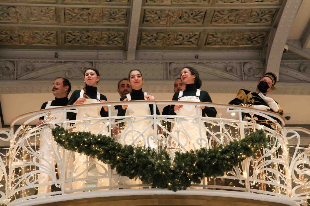 christmas at la samaritaine