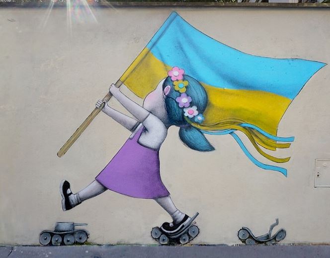 a street painting in tribute of Ukrainian