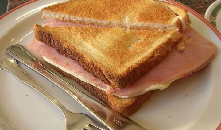 Croque-monsieur's history and origini of its name