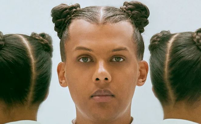 stromae in concert in paris