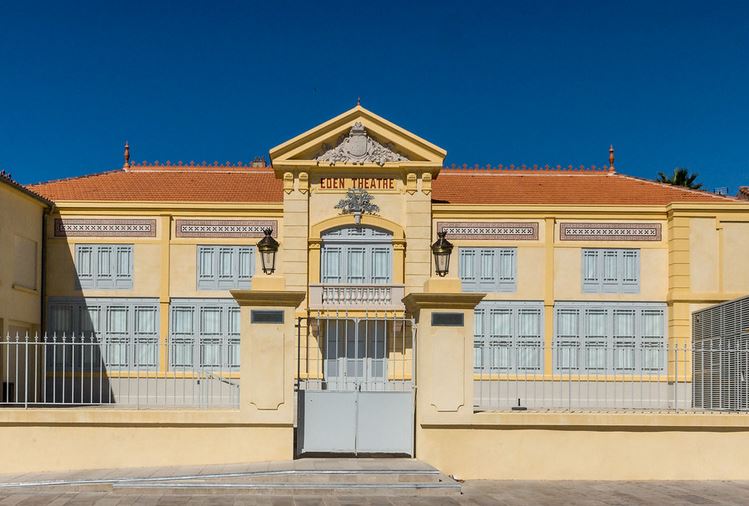 oldest cinema in the world