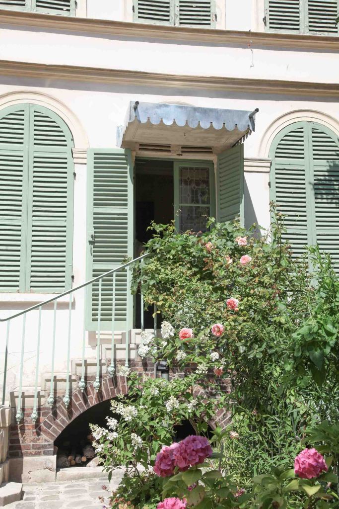 The romantic garden of musée de la vie romantique