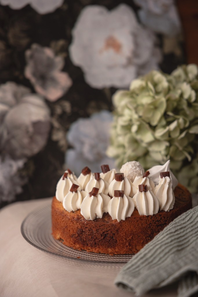 There’s something magical about a marble cake. The perfect combination of rich chocolate and delicate vanilla swirls creates a beautiful and delicious treat that is sure to impress. This classic cake is not only visually stunning but also incredibly moist and flavorful. Whether you’re baking for a special occasion or just craving something sweet with your afternoon tea, this marble cake is the perfect choice.