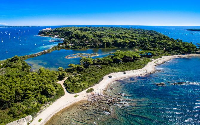 who was the man with the iron mask